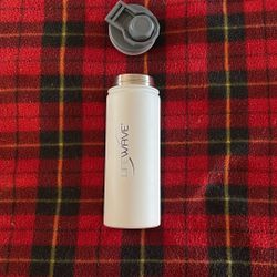 Tyeso Vacuum Insulated Stainless Steel Bottle