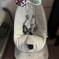 4moms Mamaroo Baby Swing 