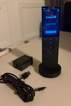 Control4 NEEO Smart Remote NE-RMT Black + Charging Dock – Factory Reset