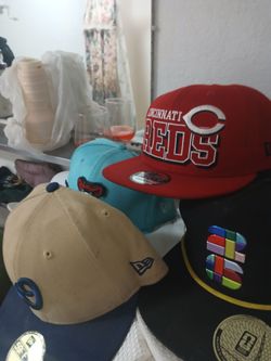 Caps