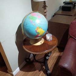 Large Globe Vintage 