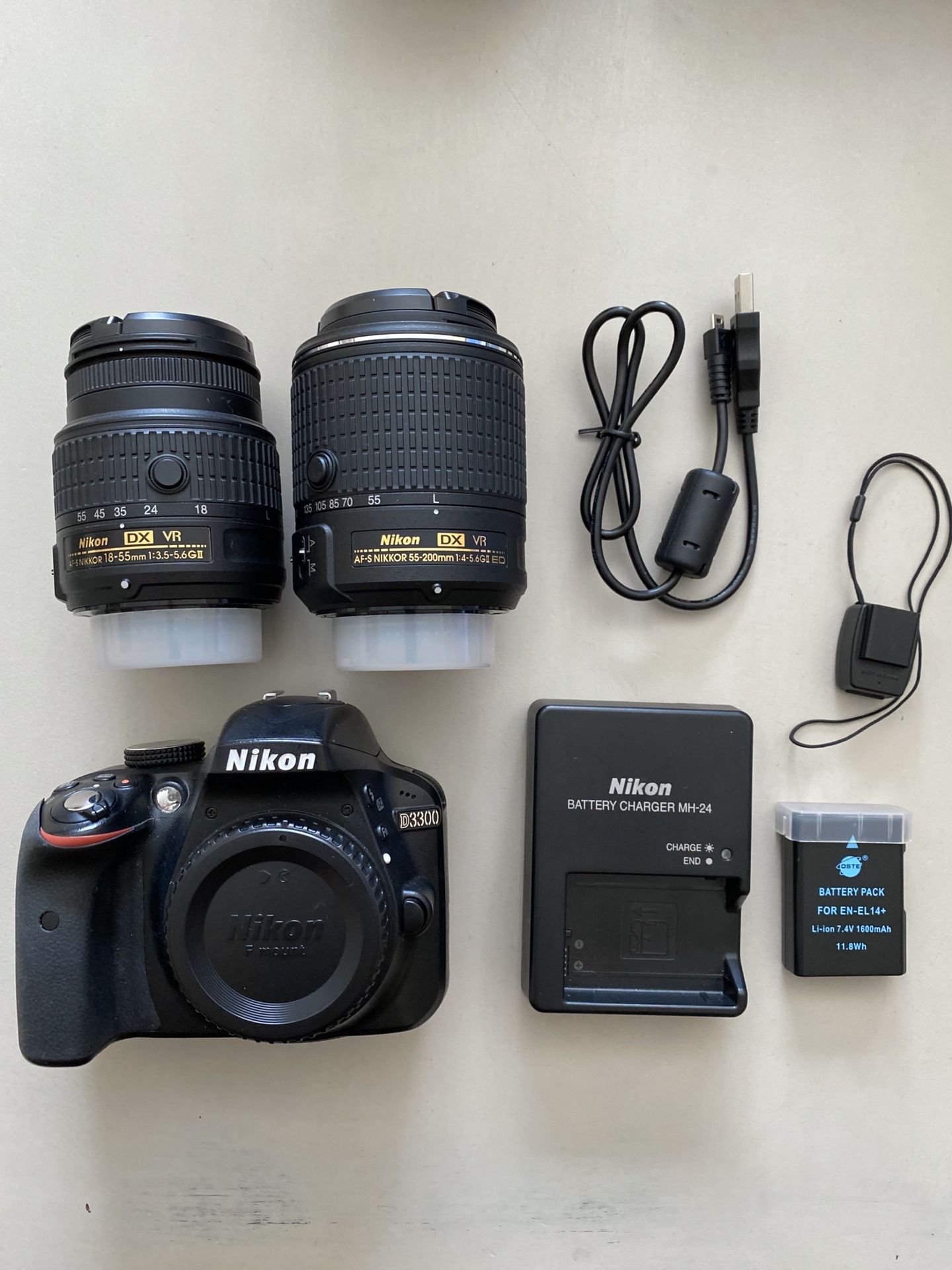 Nikon D3300 Bundle