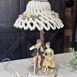 Beautiful Porcelain Figurine Lamp