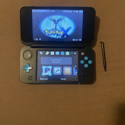 (USED) Nintendo 2DS XL (Black/Turquoise)