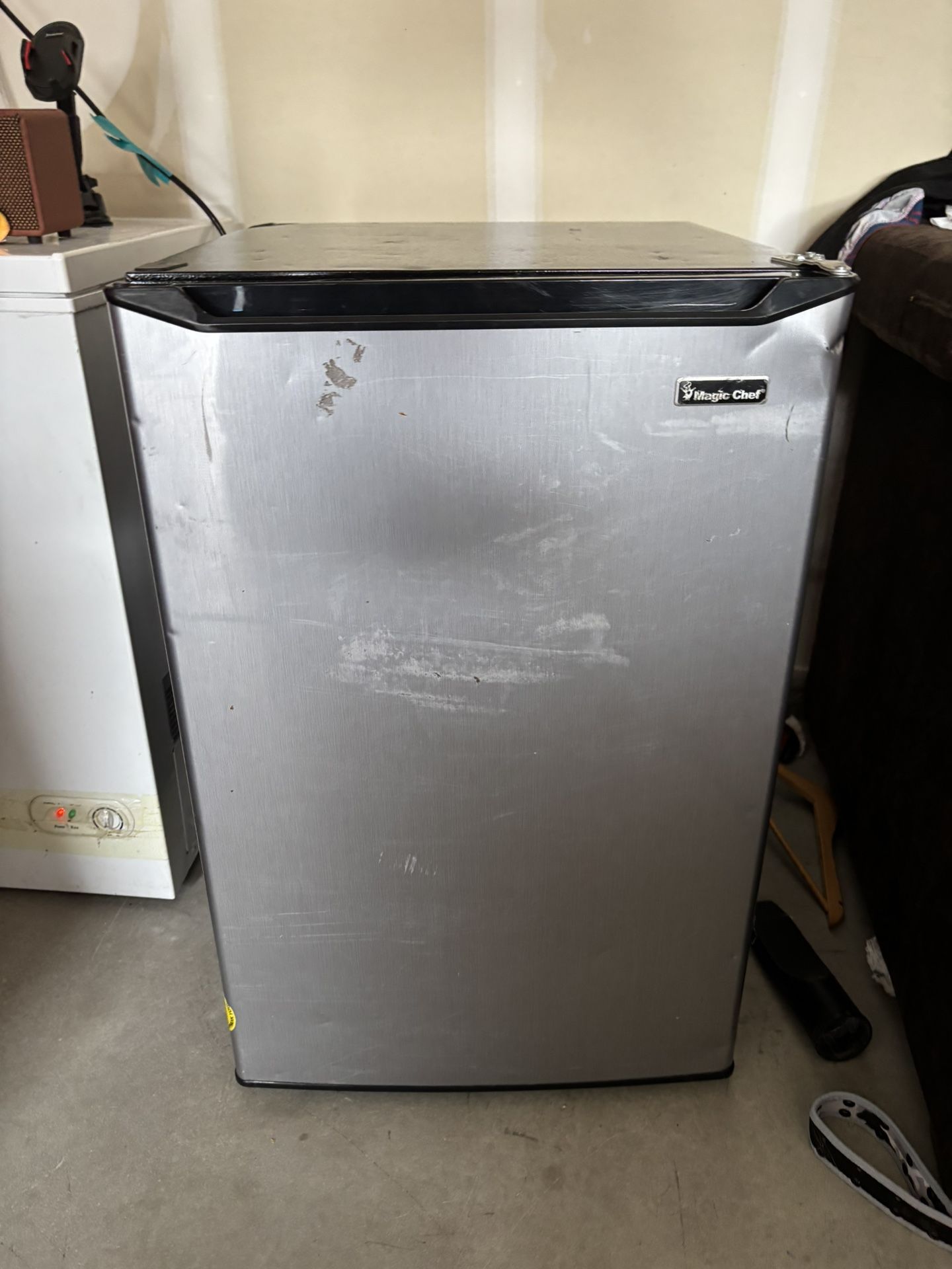 Magic Chef Mini Fridge