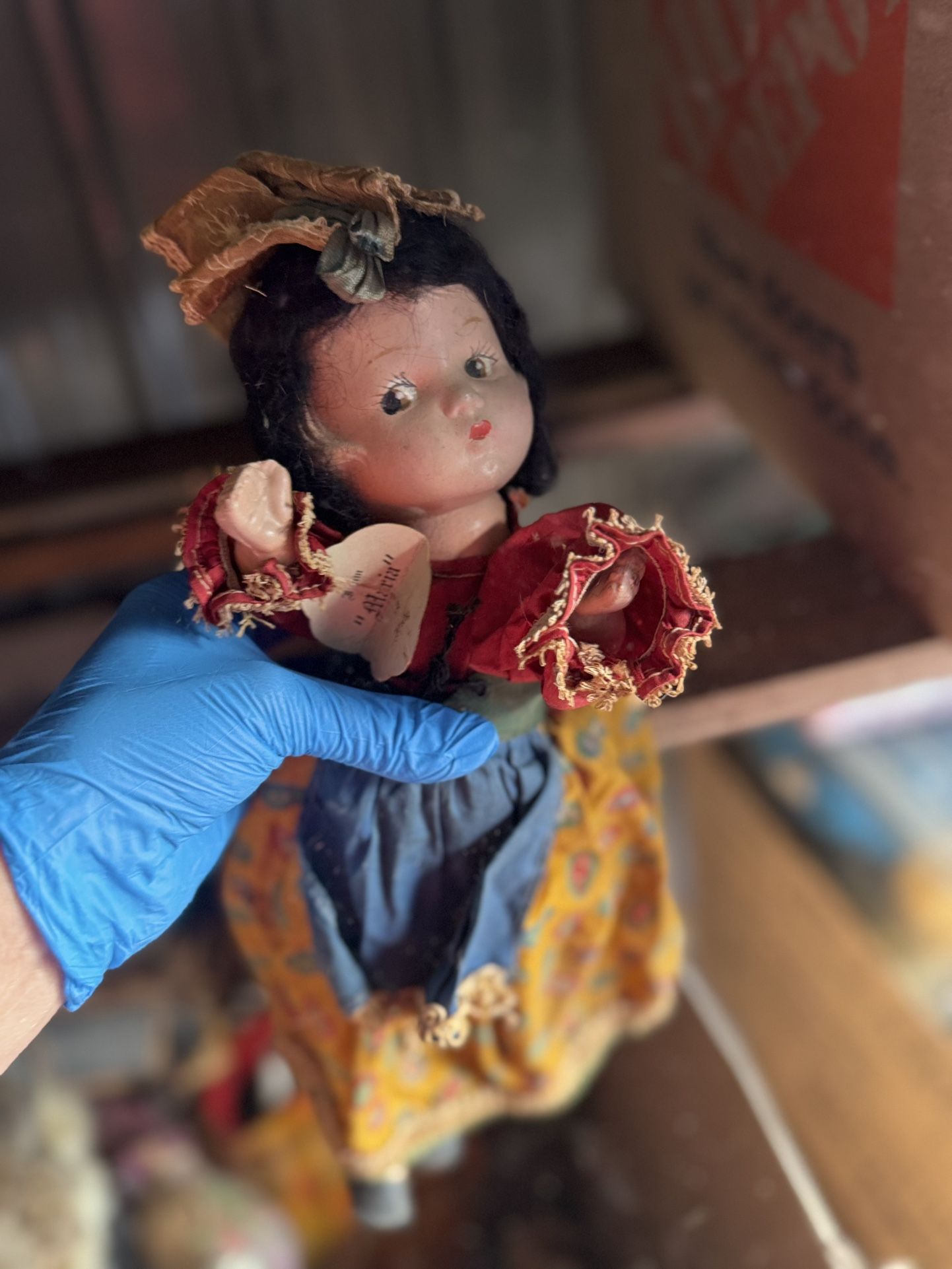  vintage Spanish-style doll i