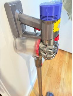 Dyson V8 Animal Cordless stick Vacuum