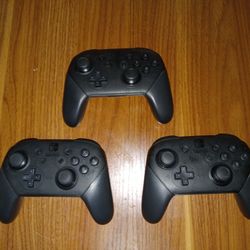 Nintendo Switch Pro Controller Triple Bundle