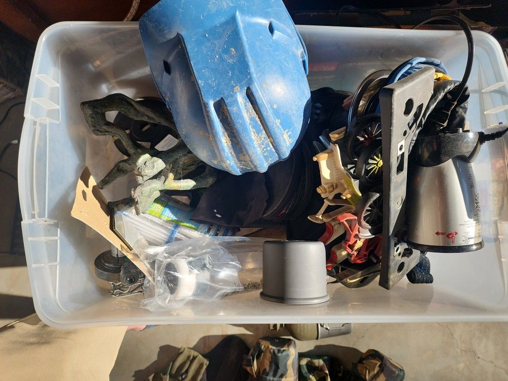Misc Tote Of Stuff All For 35