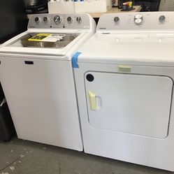 New Scratch And Dent Maytag Washer And Dryer Set. 1 Year Warranty 