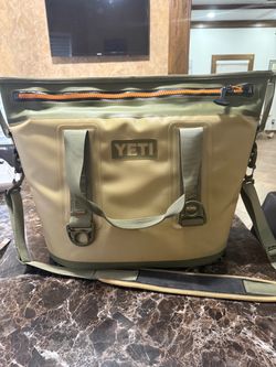 Yeti hopper