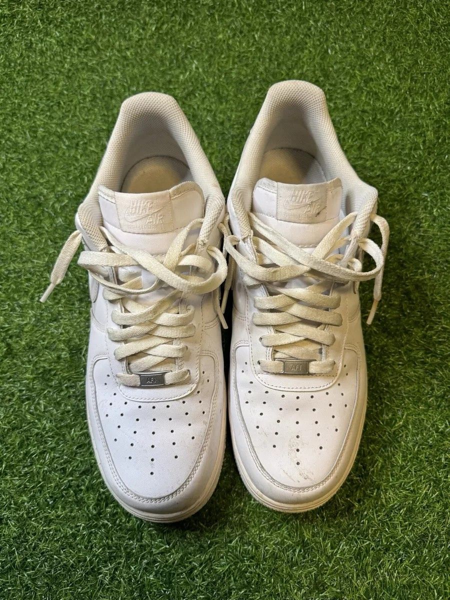 Nike Mens Air Force 1 07 CW2288-111 White Lace-Up Sneaker Shoes Size 12