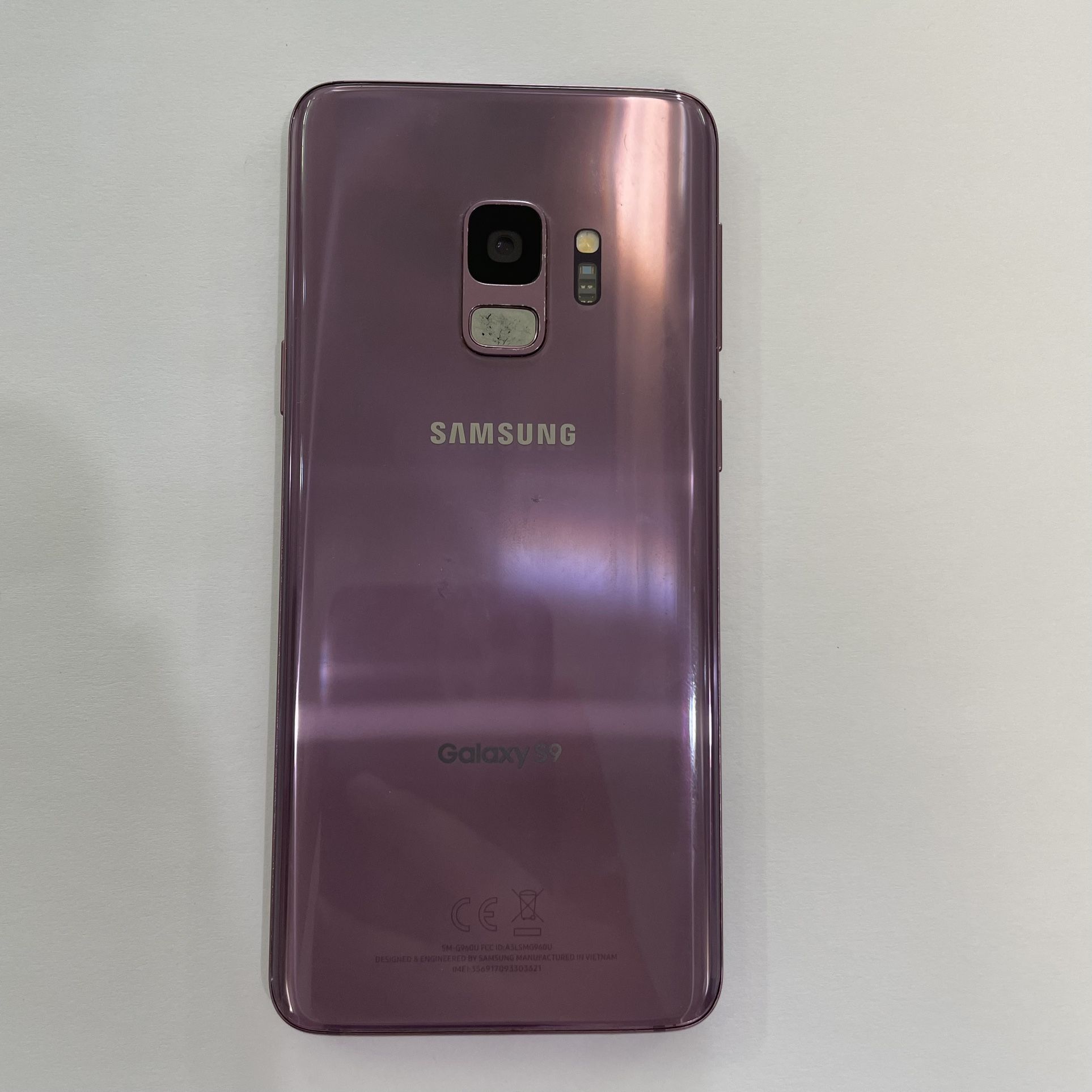 Samsung Galaxy S9 | Unlocked | Comes with store warranty| Free Cable & Charger | Unlocked | Comes with store warranty| Free Cable & Charger