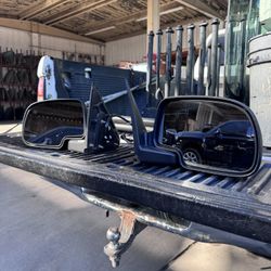 2003-2006 Chevy Silverado Mirrors 