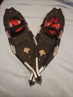 Red feather Snowshoes 