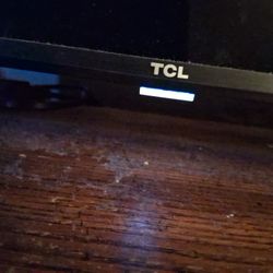 Tcl Roku 43 " In TV 