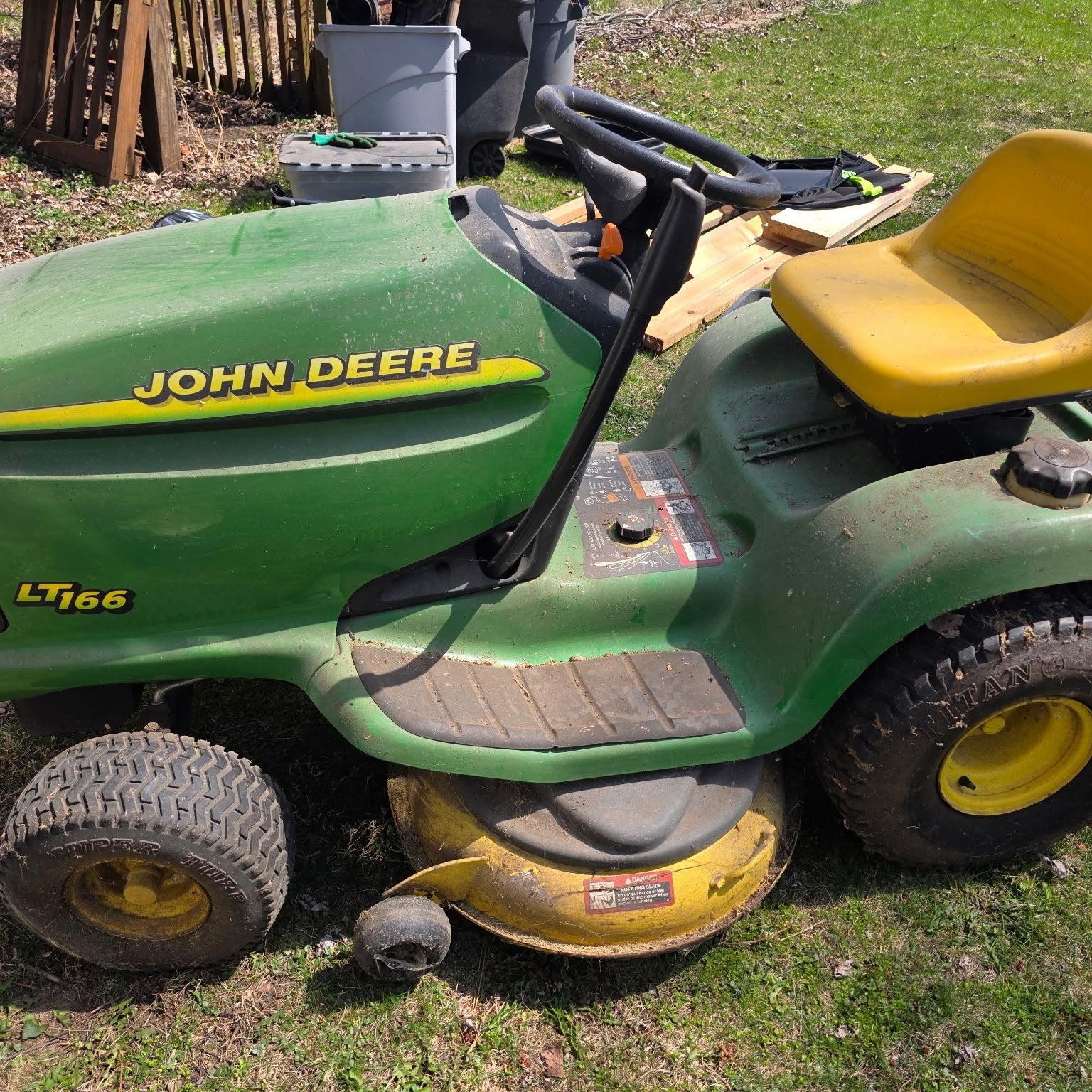 John Deere LT166 Lawn Tractor – Runs – $799 Or OBO