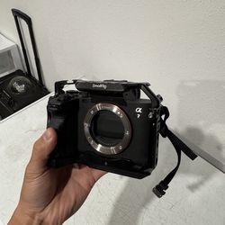 Sony A7IV (body only) w/ small-rig