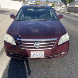2005 Toyota avalon