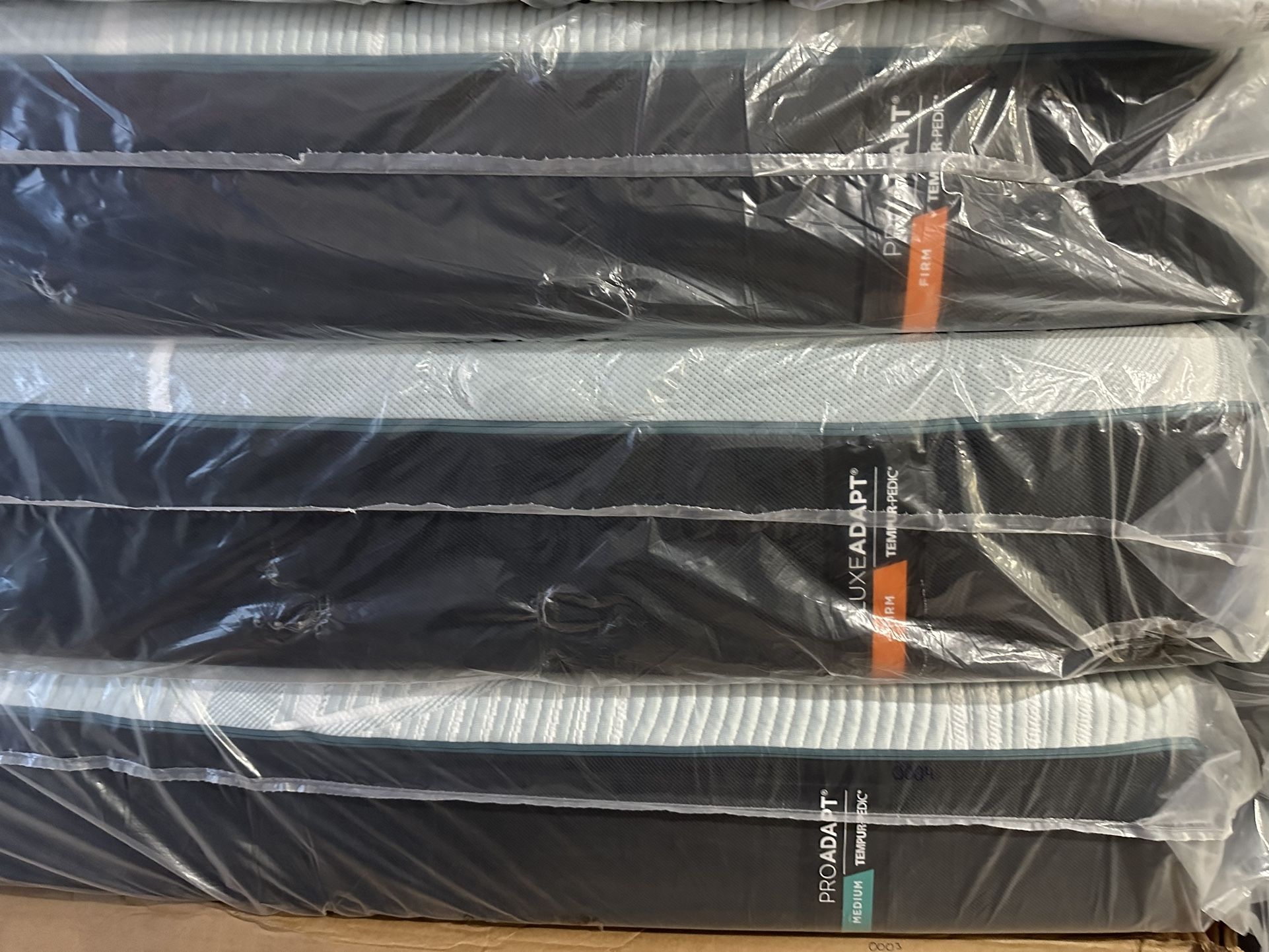 King Queen Size Tempurpedic ProAdapt, ProBreeze, LuxeBreeze Mattress Pro Breeze /Luxe Adapt /Pro Adapt /Adapt /cloud /Tempur pedic contour Supreme
