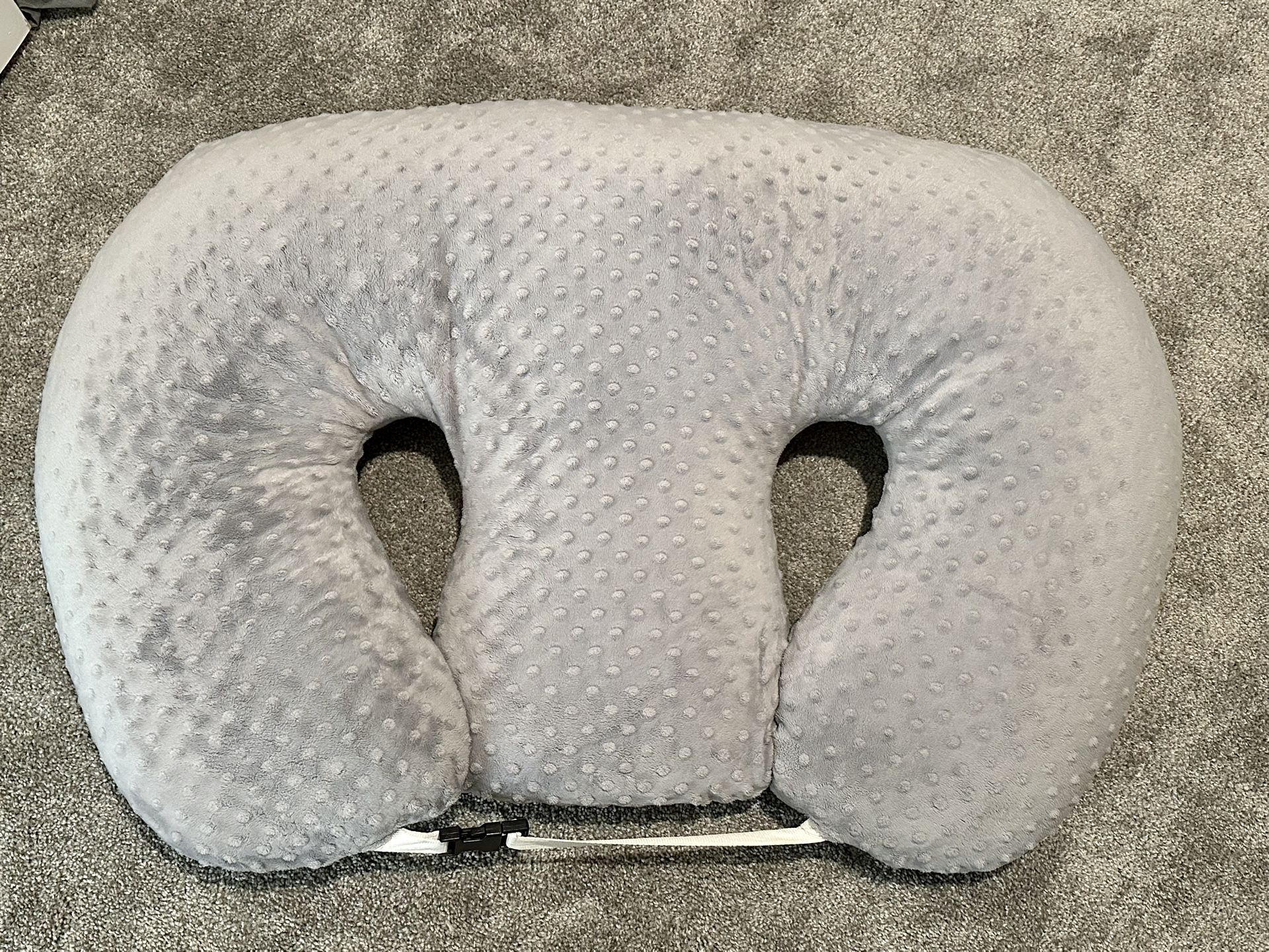 Twin Z Pillow