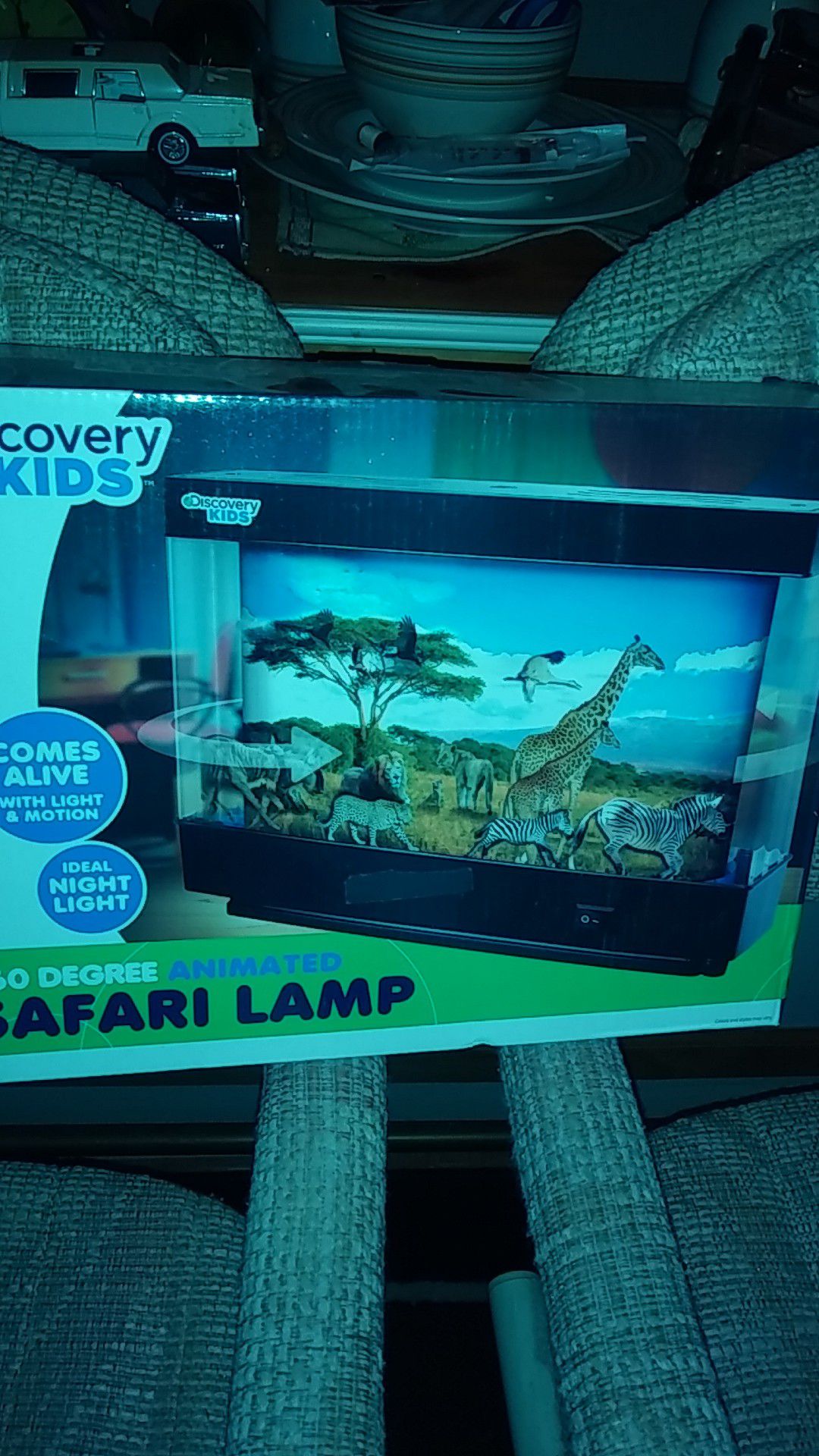 Kids discovery safari lamp