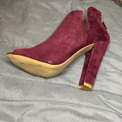 pre-owned shoes