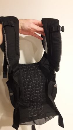 Infantino baby carrier
