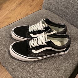 Old School Black Vans 8.5