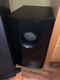 Onkyo SKR 680 7.1 surround. Like new, with subwoofer. $250
