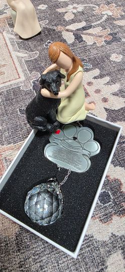 Dog memorial set