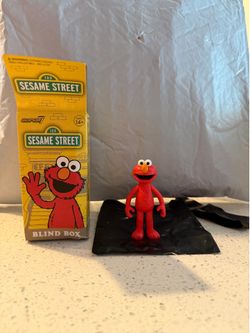 Super7 Sesame Street Elmo ReAction Figure Mystery Box - Red Elmo