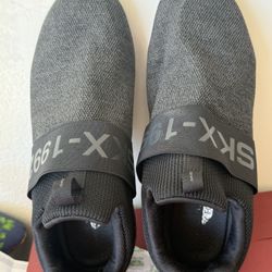 Men Shoes Size 13