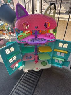 Gaby dollhouse