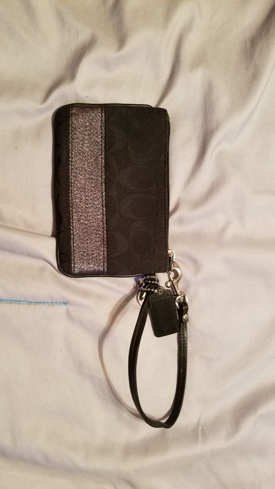 Small COACH wristlet