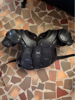 Xenith Flyte 2 Shoulder Pads (small)