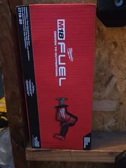 Milwaukee
M18 FUEL 18V Lithium-Ion Brushless Cordless HACKZALL Reciprocating Saw (Tool-Only)