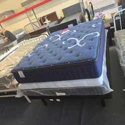 12" THICK QUEEN MATTRESS PILLOW TOP 