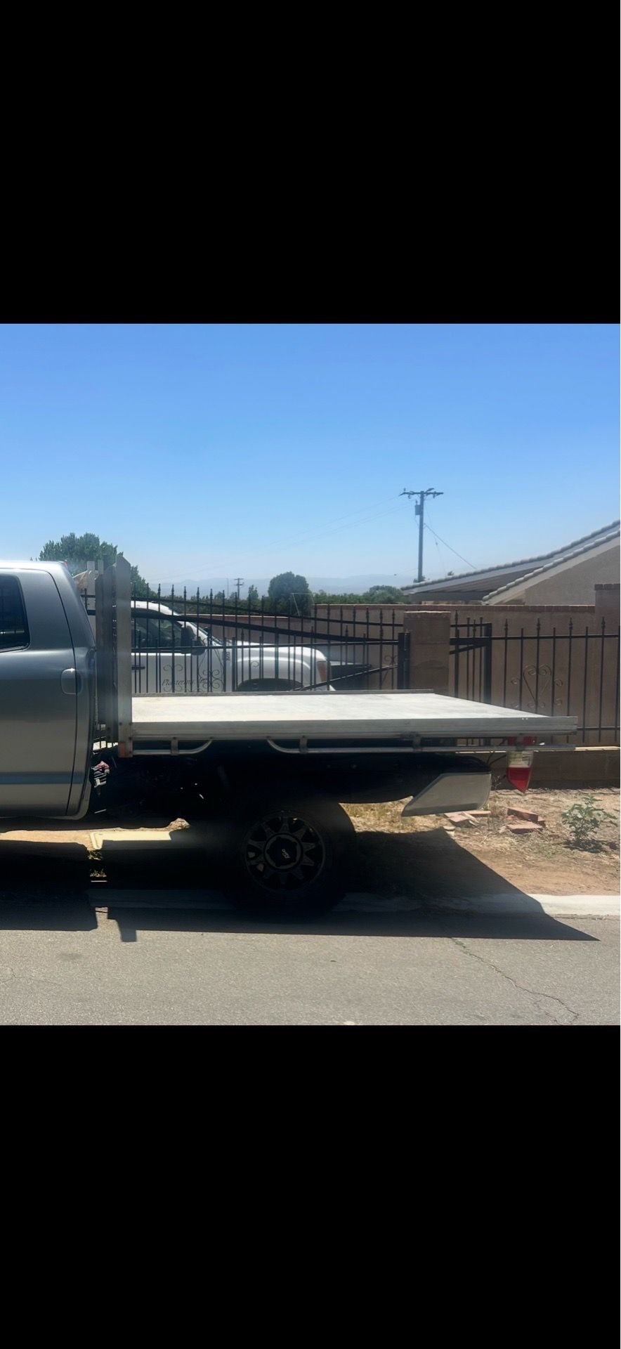 7’ aluminum flat bed