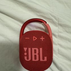 Jbl Clip 4 Bluetooth Speaker Sounds Great 