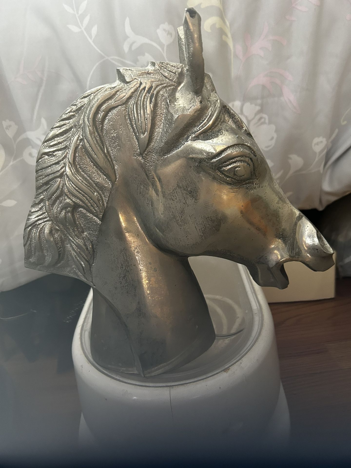 Statue