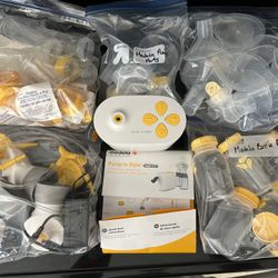 Medela Pump In Style Maxflow with tons of accessories 