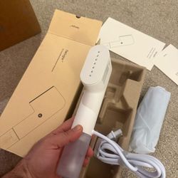 Travel Steamer for Clothes Steamer, Simple Designed Portable Handheld Garment Steamer for travel and home, 0.75lbs Lightly, 15s Fast Heat-up, 8 Minute