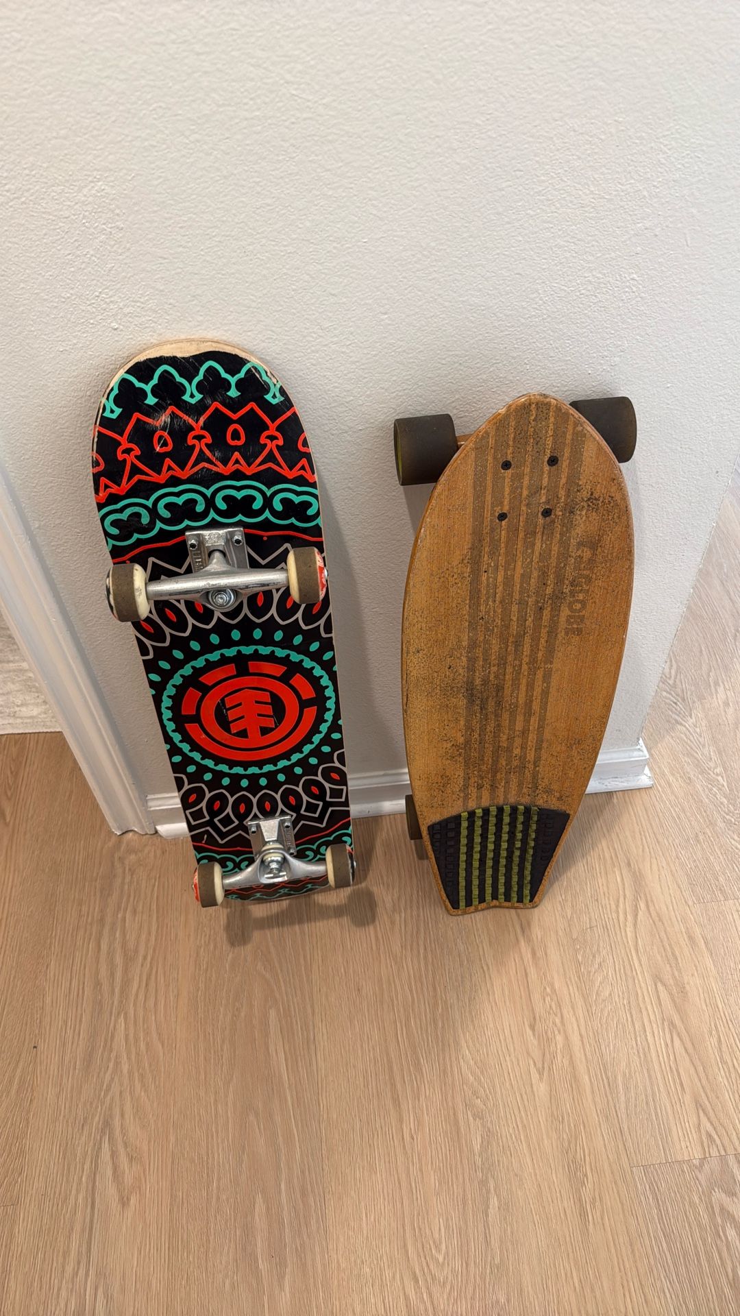 2 Skateboards