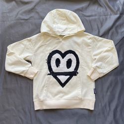 nununu heart hoodie 