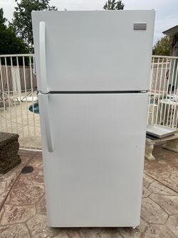 30” Two Doors Top Freezer