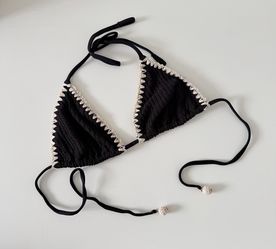 Calzedonia Women’s black bikini - size S