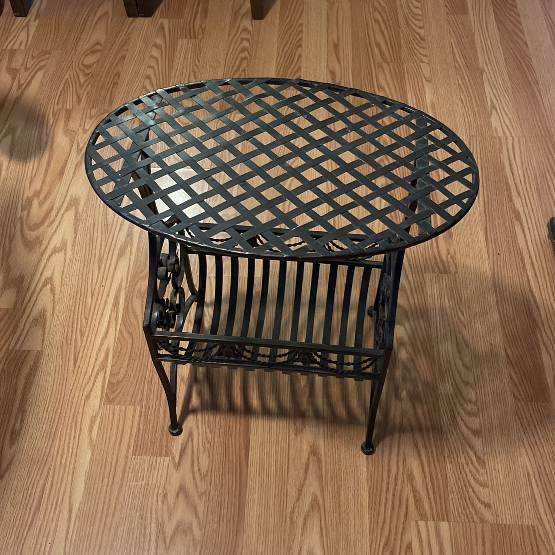 Metal Magazine Rack/table