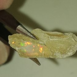 2.8ct Ethiopian Fire Opal Flashy Natural Opal Loose Gemstone 