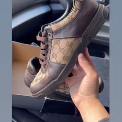 Gucci Shoes 